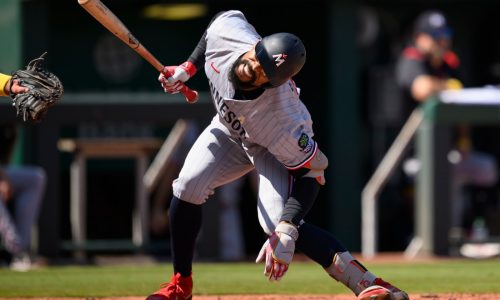 Twins Report: Buxton OK after being hit by pitch