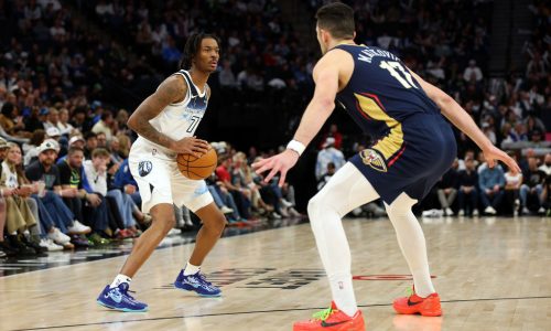 Timberwolves re-sign Bones Hyland