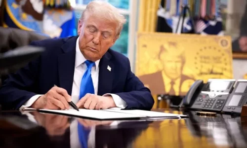 Trump Adds $100,000 Fee for H-1B Visas, Launches New ‘Gold Card’ Visa