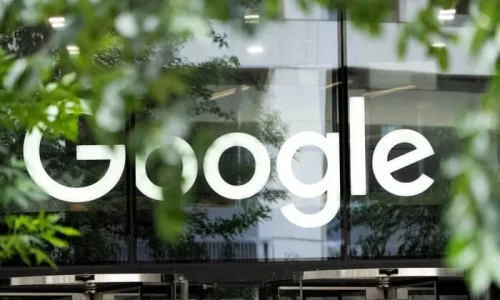 Trump Threatens Trade Probe to ‘Nullify’ EU Fines Against Apple, Google