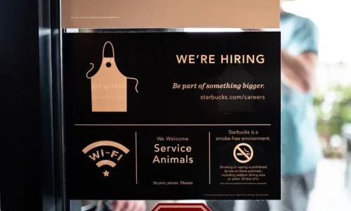 US Weekly Jobless Claims Rise to Near 3-Month High