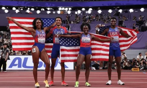 US storm to another 4x400m mixed relay gold