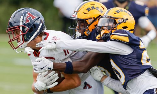 High school roundup/scores: Nate Pichardo-led Nobles earns tough football win