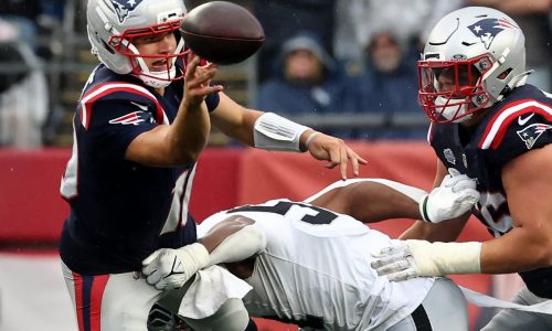 Mike Vrabel, Patriots to ‘evaluate’ Drake Maye’s responsibilites