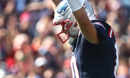 Drake Maye, Patriots get back to basics in blowout of Panthers