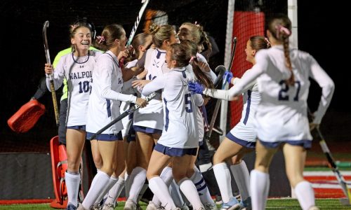 Field Hockey Notebook: Multi-sport athletes thrive in field hockey