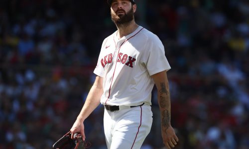 Red Sox don’t expect Lucas Giolito to pitch again in 2025