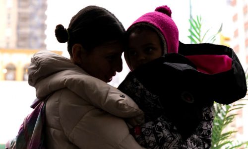 Alcaldía incumple plazo para cumplir con ley del Concejo que exige encuestar a inmigrantes en refugios