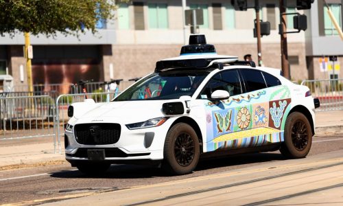 Column: Look out, Uber. The future looks a lot more like Waymo