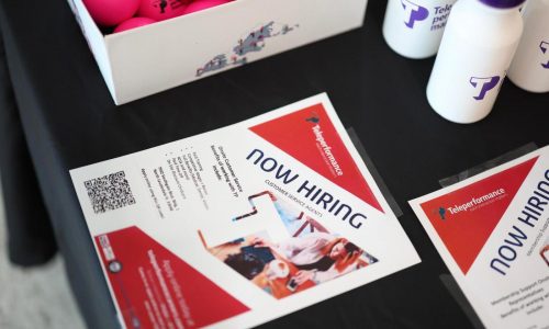 Economists are realizing the job market is cooling. Workers have known it for months