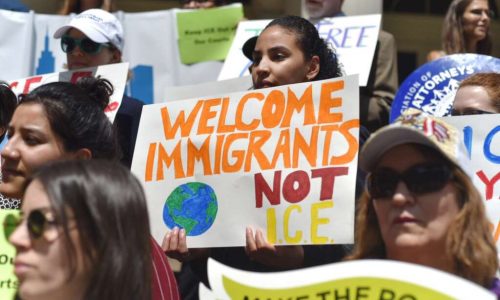 PODCAST: ¿Cómo se pueden preparar las familias inmigrantes antes de ser arrestadas o detenidas?