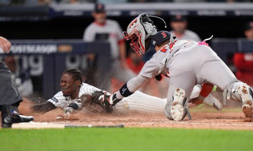 Red Sox fall to Yankees in Game 2 on Austin Wells’ eighth-inning single
