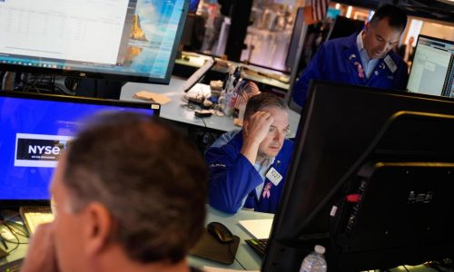 US stocks slip as trade tensions with China flare up again