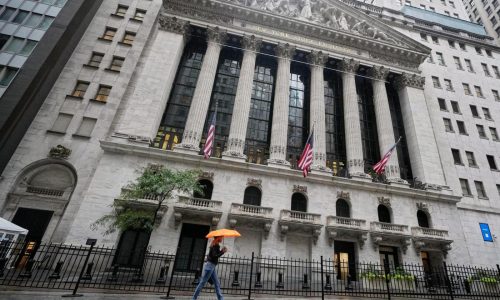 Wall Street steadies after its slide as banks recover some of their losses