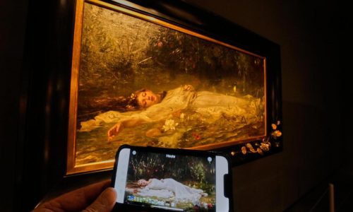 Taylor Swift fans flood German museum to see painting echoing her hit video ‘The Fate of Ophelia’