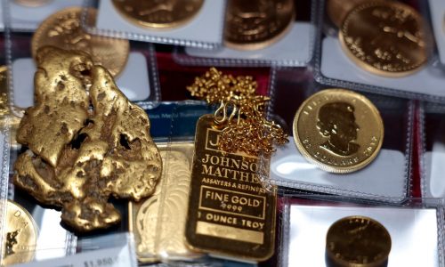 Gold fever hits markets, Main Street