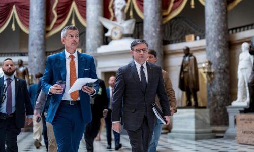 Flight disruptions continue as air traffic controllers brace for their first full missing paychecks