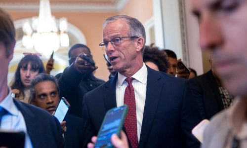 Senate Republicans head to the White House in a show of unity as the shutdown enters its fourth week