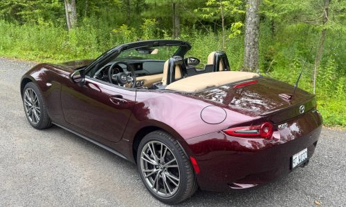 2025 Mazda MX-5 Miata celebrates 35 years of fun in the sun