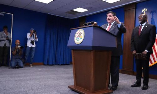 Trump says Illinois governor and Chicago mayor should be jailed as they oppose Guard deployment