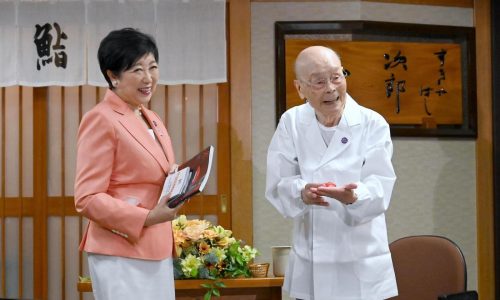 Japan’s sushi legend Jiro Ono turns 100 and is not ready for retirement