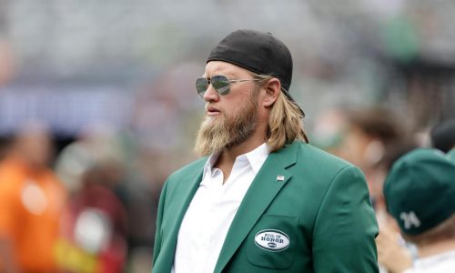 Former Jets center Nick Mangold dies at 41, less than 2 weeks after announcing he had kidney disease