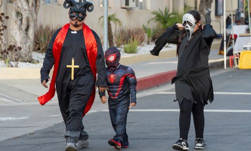 How to keep trick-or-treaters safe on Halloween