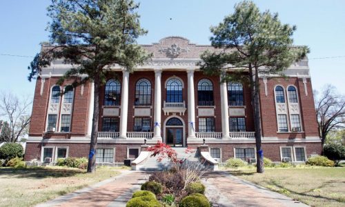 An Arkansas father accused of murder says he’s running for sheriff while awaiting trial