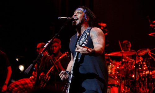 Jamie Foxx, Maxwell, Jill Scott, Flea, Doja Cat and more react to the death of D’Angelo