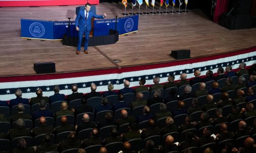 W.J. Hennigan: Hundreds of officers, 2 long hours of political theater