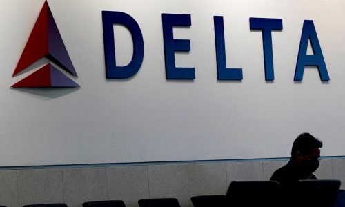 Delta jets have a ‘low-speed collision’ on the ground at New York’s LaGuardia, injuring 1