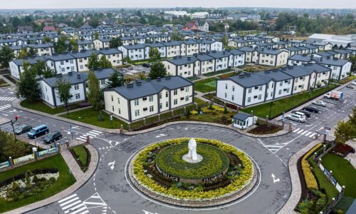 US developer builds homes for displaced Ukrainians, offering hope despite war and crisis