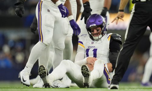 Did the Vikings handle Carson Wentz’s torn labrum correctly?