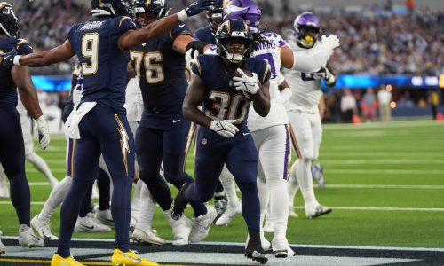Vikings’ defensive struggles start with inability stop the run