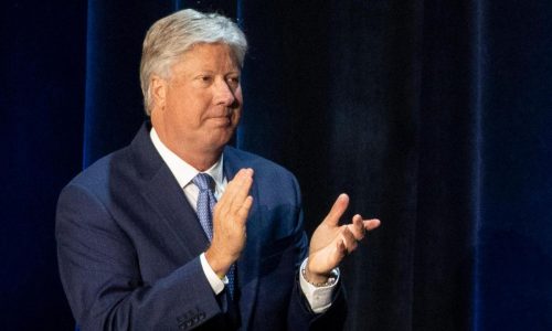 Texas megachurch founder Robert Morris pleads guilty to child sex abuse charges
