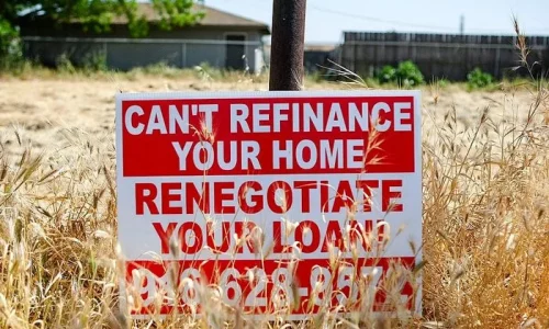 US Foreclosure Filings Jump 17 Percent to 101,000 Properties