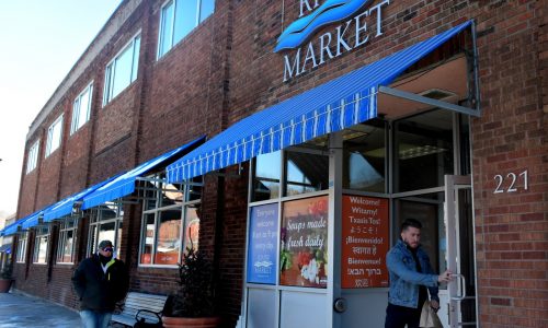 Member-owners of Mississippi Market and River Market co-ops approve merger