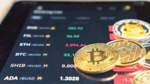Bitcoin hits record $125,000 with experts predicting climb to $150,000 by year-end