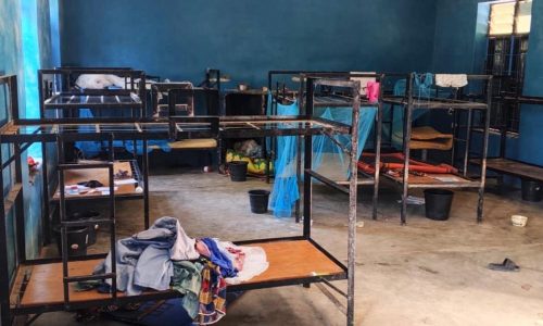 La cifra de niños secuestrados en ataque a una escuela en Nigeria supera los 300