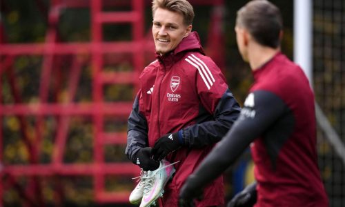 Odegaard listo para regresar con el Arsenal contra el Bayern tras casi dos meses lesionado