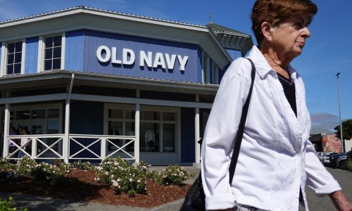 US consumer sentiment declines to near lowest on record