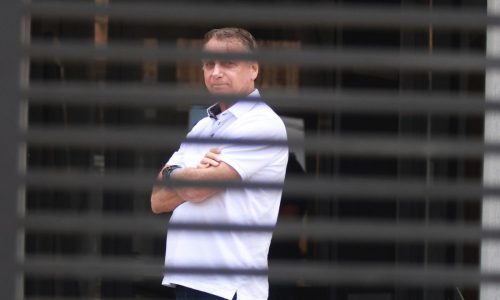 El expresidente de Brasil Jair Bolsonaro pide arresto domiciliario por problemas de salud