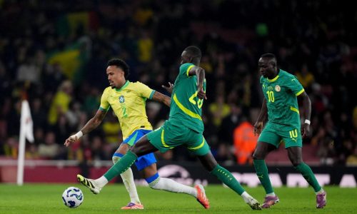 Defensor del Real Madrid Éder Militão sufre lesión en pierna durante su convocatoria con Brasil