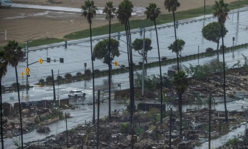 Río atmosférico azota sur de California; genera riesgo de inundación en zonas dañadas por incendios