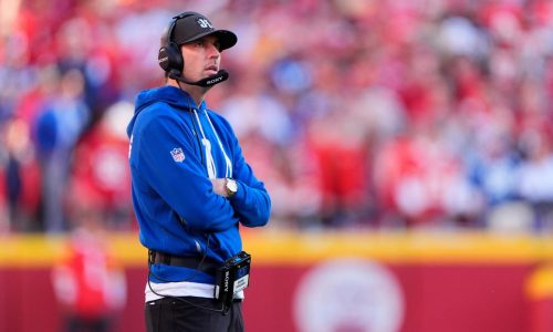 El head coach Shane Steichen reconsidera sus decisiones tras la derrota de los Colts en Kansas City