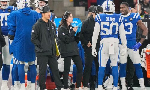 Isabel Díaz asciende rápido con los Colts como una de las 11 mujeres entrenadoras en la NFL