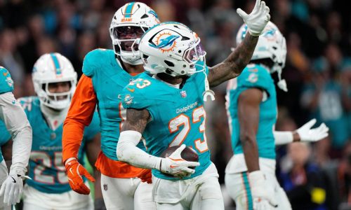 Dolphins vencen 16-13 a Commanders en tiempo extra en España