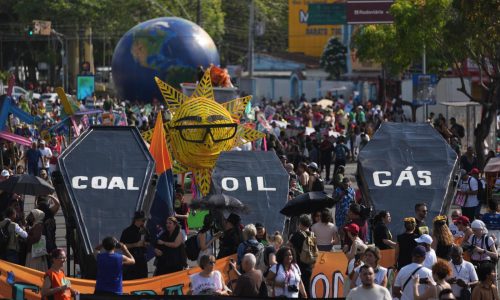 Manifestantes piden decisiones “más humanizadas” en el marco de la COP30 en Brasil