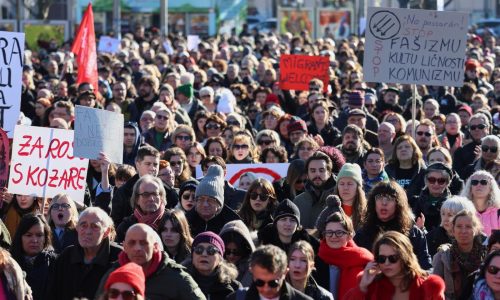 Miles protestan contra auge de ultraderecha en Croacia tras serie de incidentes
