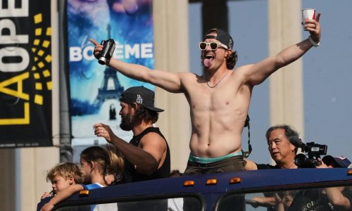 Kiké Hernández se somete a cirugía de codo y se perderá el Clásico Mundial de béisbol